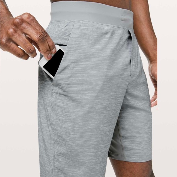 Lululemon T.H.E. Short *Linerless 9" Heather Allover Sea Salt Light Cast Size L‎ - Picture 4 of 10